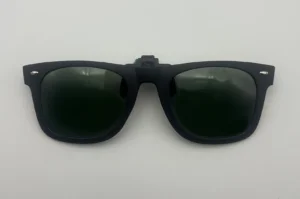 Clip Lunettes de Soleil Style Wayfarer — Verres Verts Polarisés