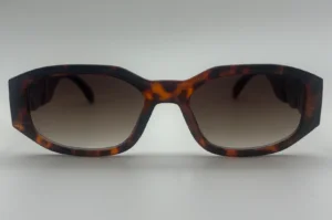 Lunettes de Soleil Carrées Tortue — Verres Marron Dégradé
