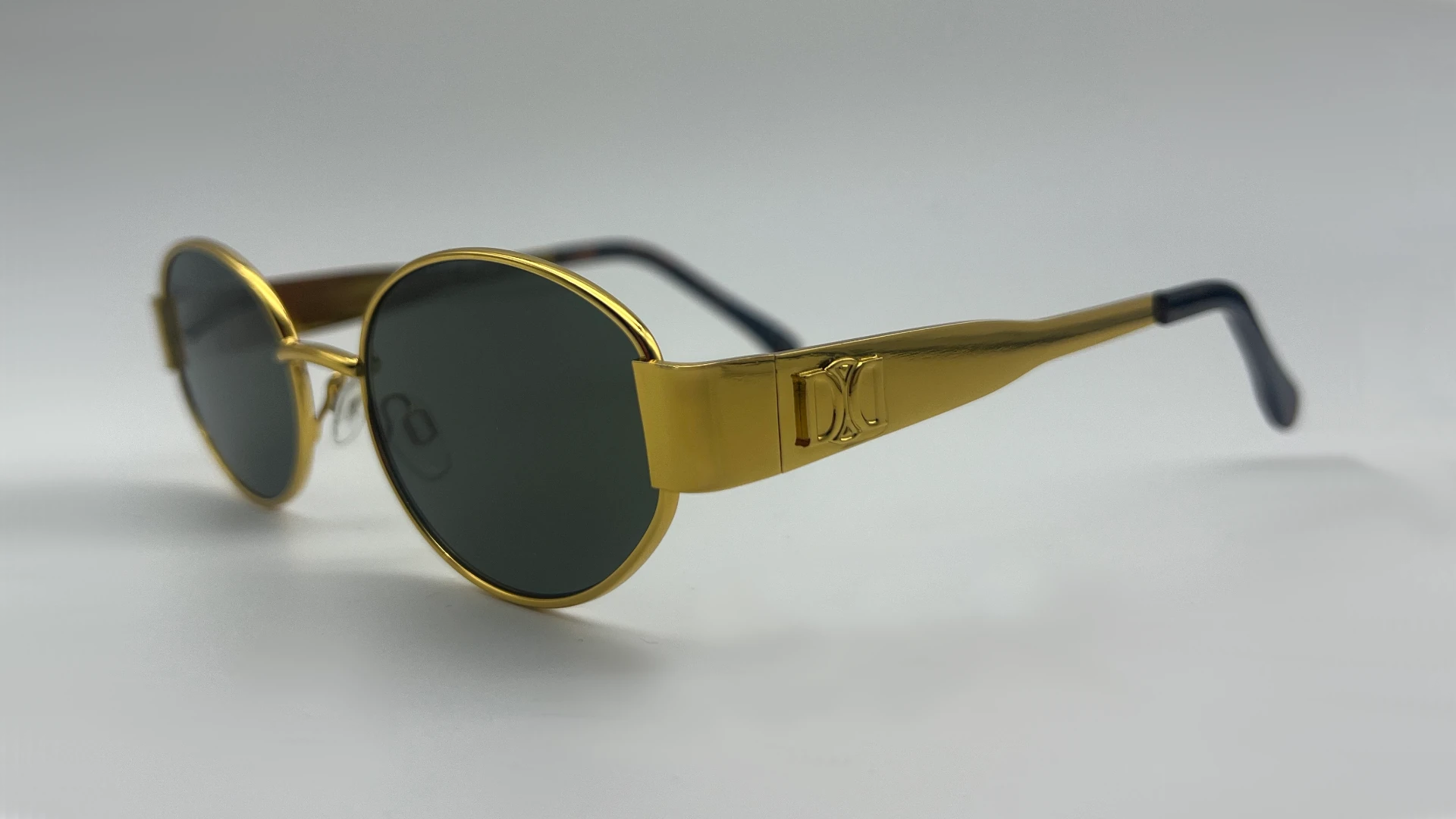 Lunettes de Soleil Ovales Or — Verres Verts – Image 3