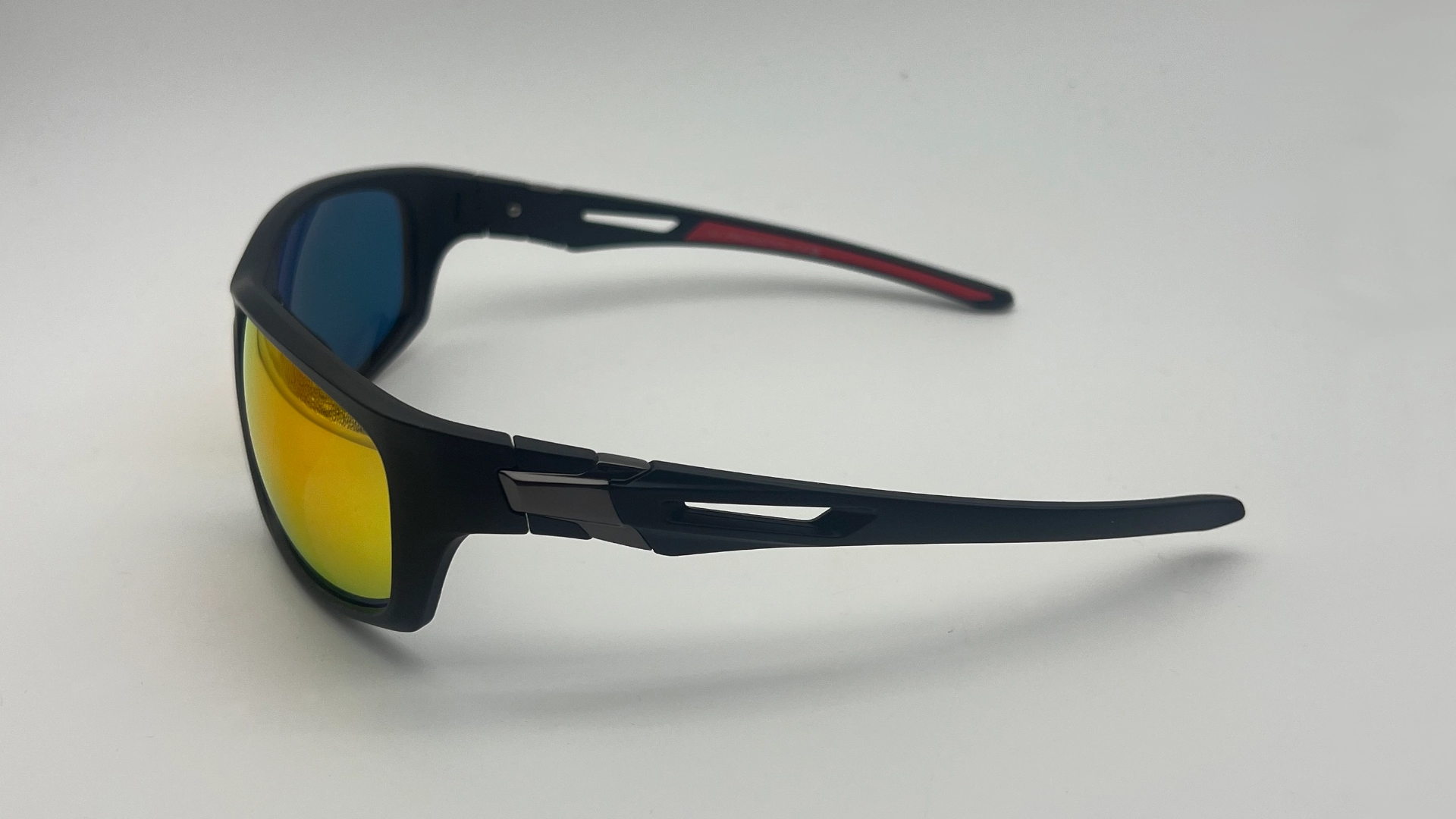 Lunettes de Soleil Surf Noir Rouge — Verres Rouge Miroir Polarisés – Image 3